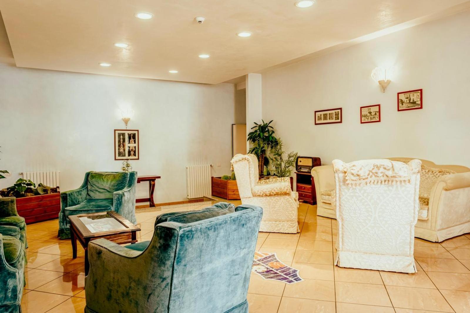 Nazareth Residence วิแตร์โบ ภายนอก รูปภาพ
